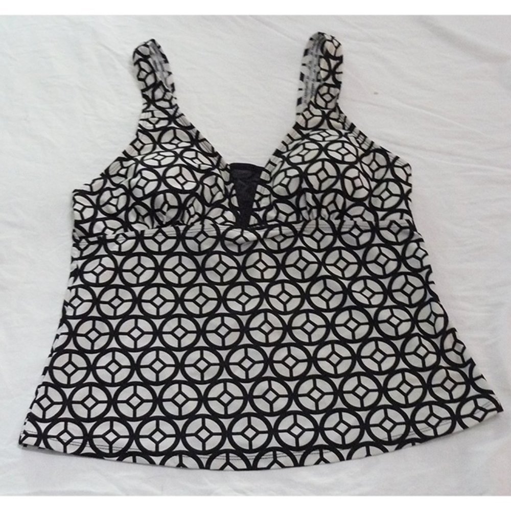 CONTOUR by Beach Scene Black & White Tankini, 10